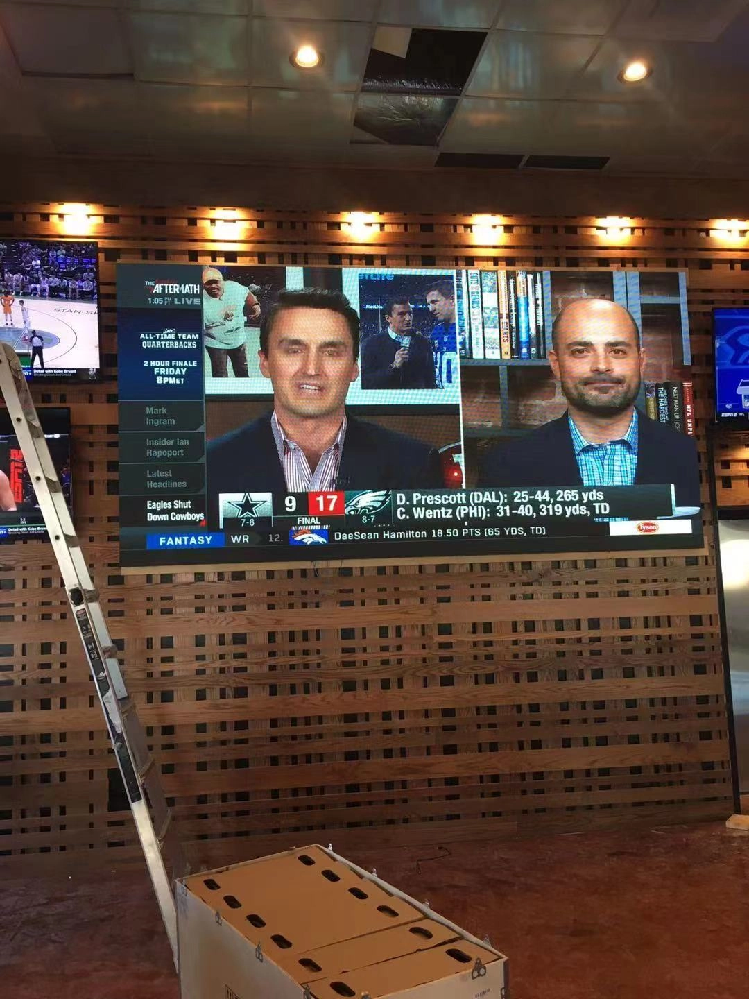 wall mounted led display, work as a big led video wall