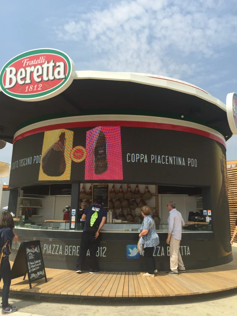 outdoor led signage for food mall