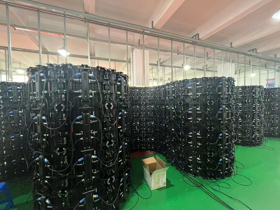 best flexible LED rental panel， curved as column and aging in the factory