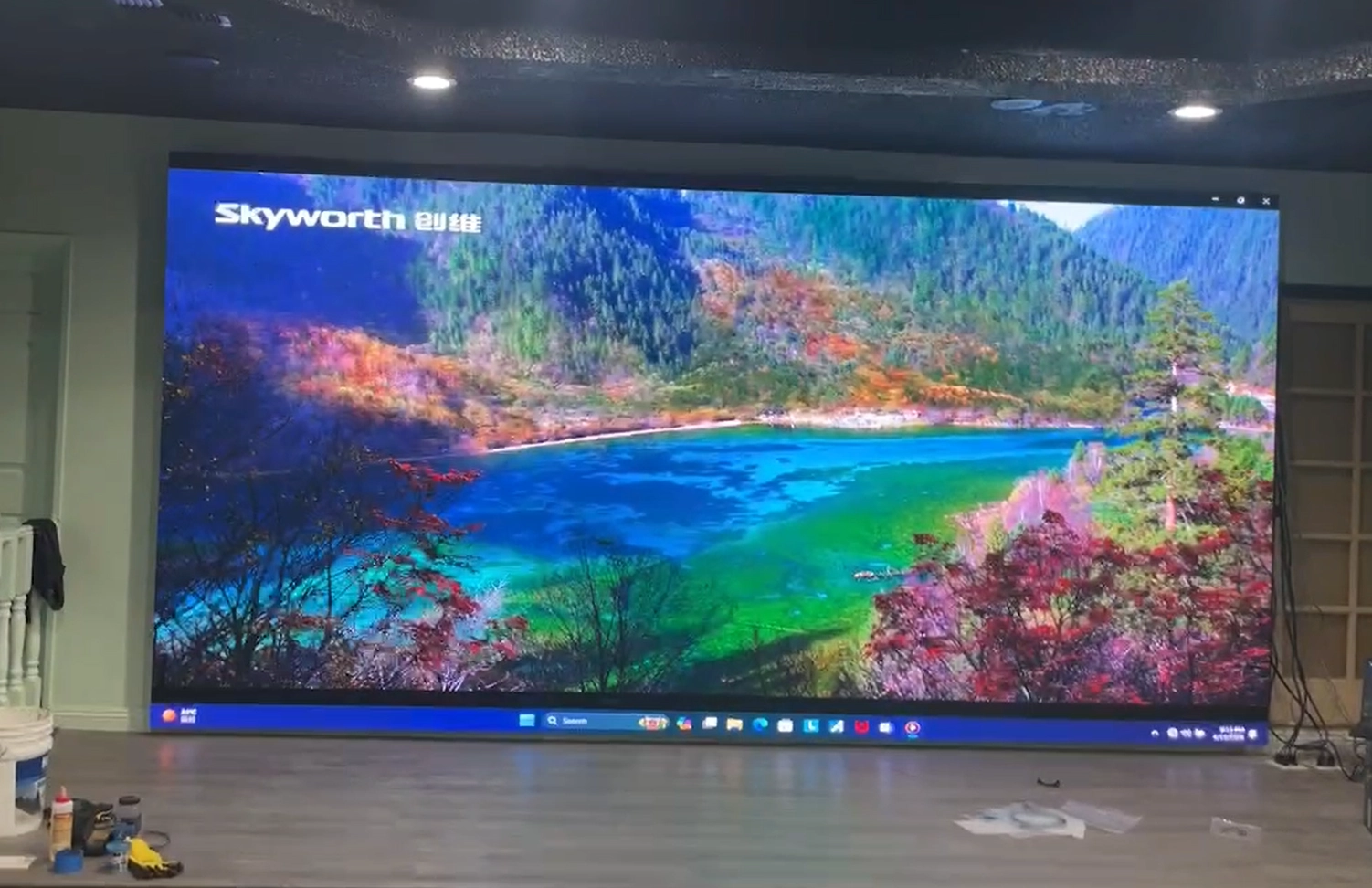 a led panel installed in the house and testing the visual effect. Adopt wall mounted installation way.