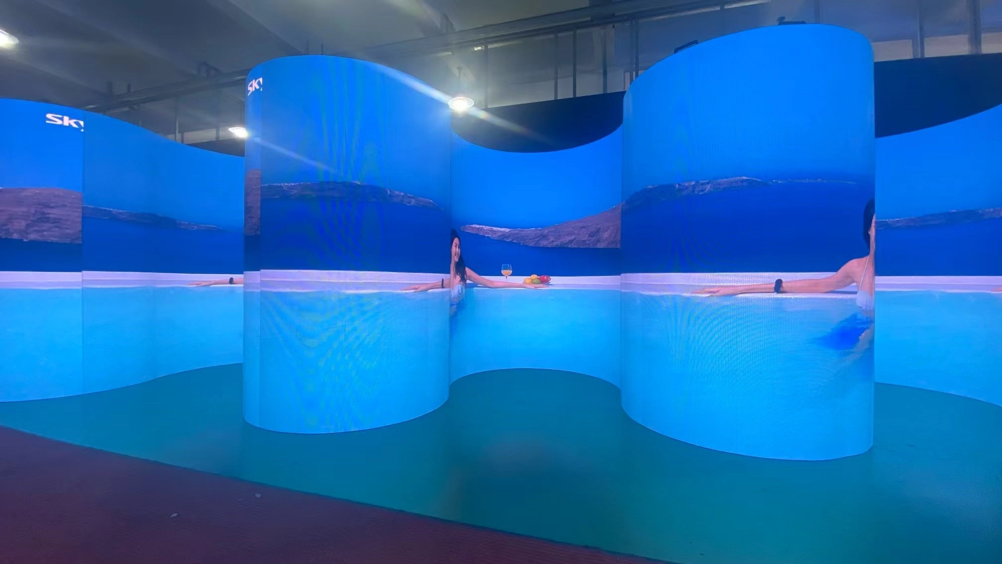 flexible curved panel with different angle