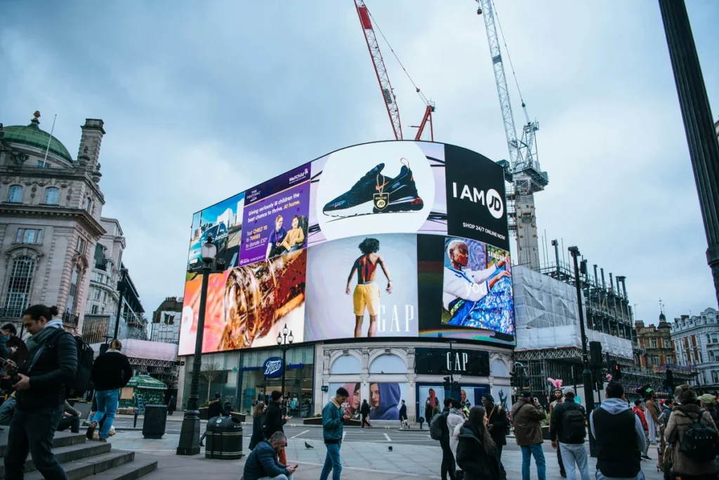 Outdoor led display screen 2 - outdoor led display screen illustration