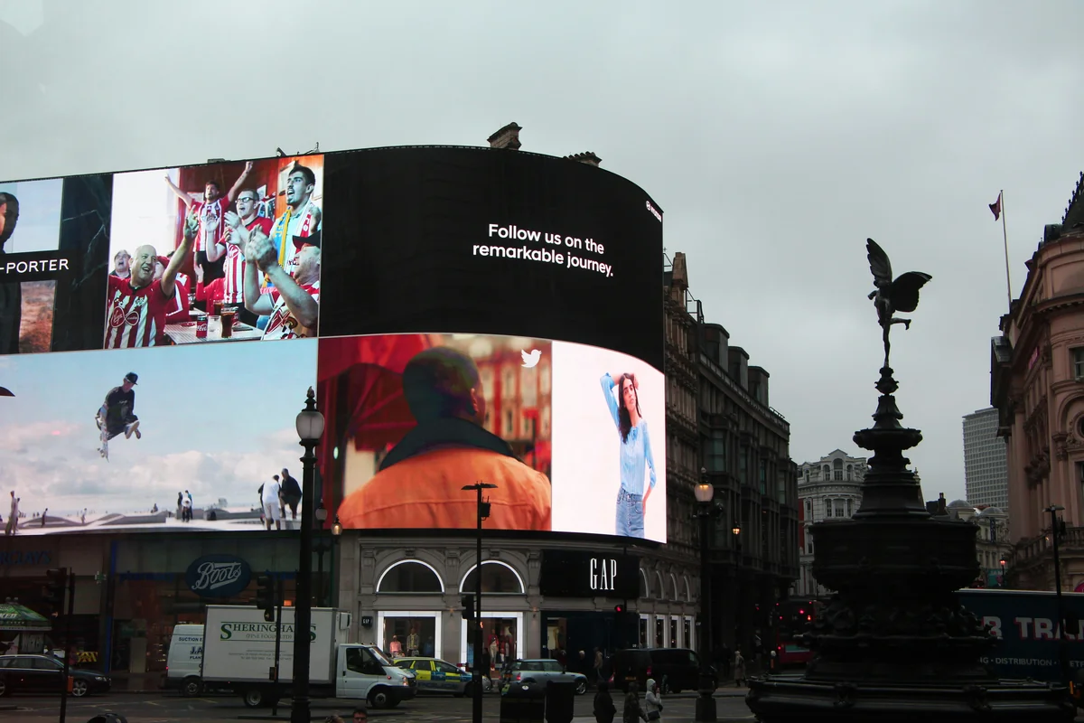 Outdoor led display screen 4 - outdoor led display screen illustration