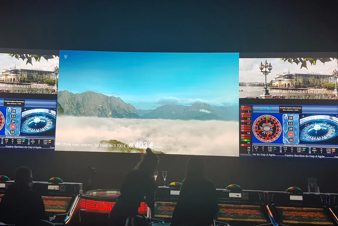 indoor permanent led video wall-control room3